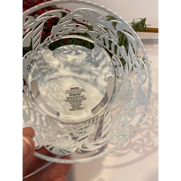 Bath & Body Works Christmas Holiday 3 Wick Candle Holder - Picture 4 of 9
